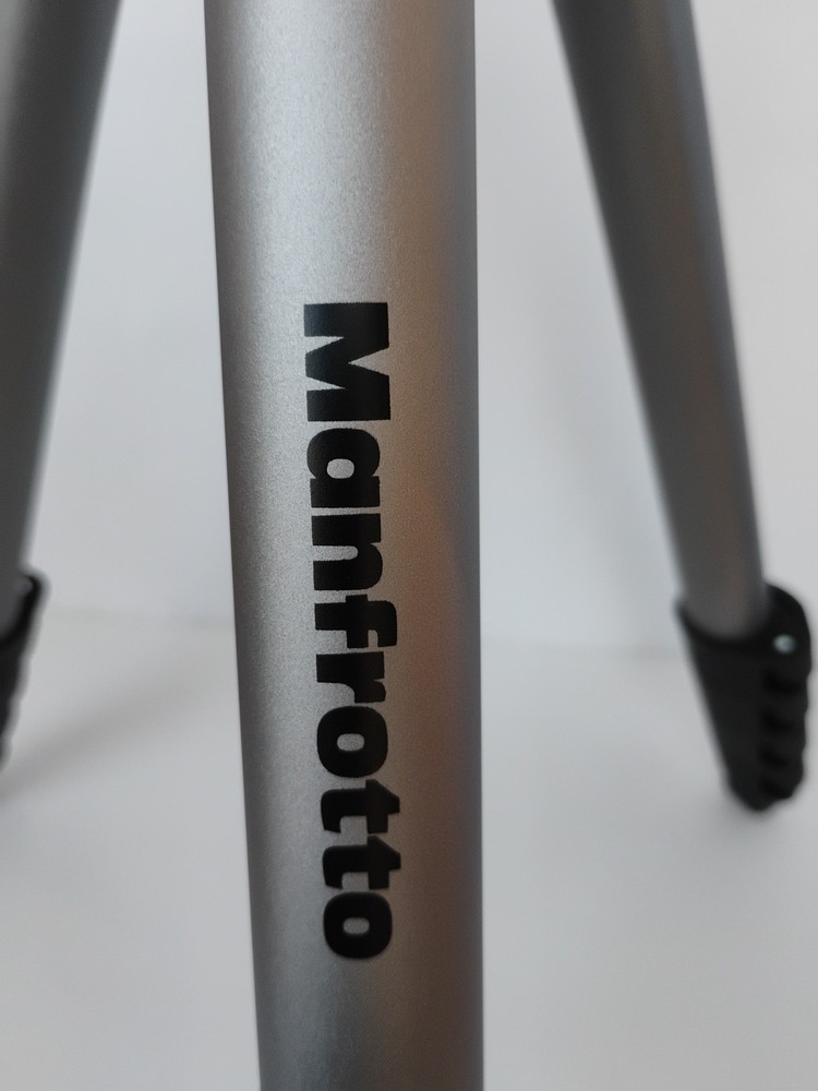 Manfrotto MKCOMPACTADV-BK Compact Advanced Tripod