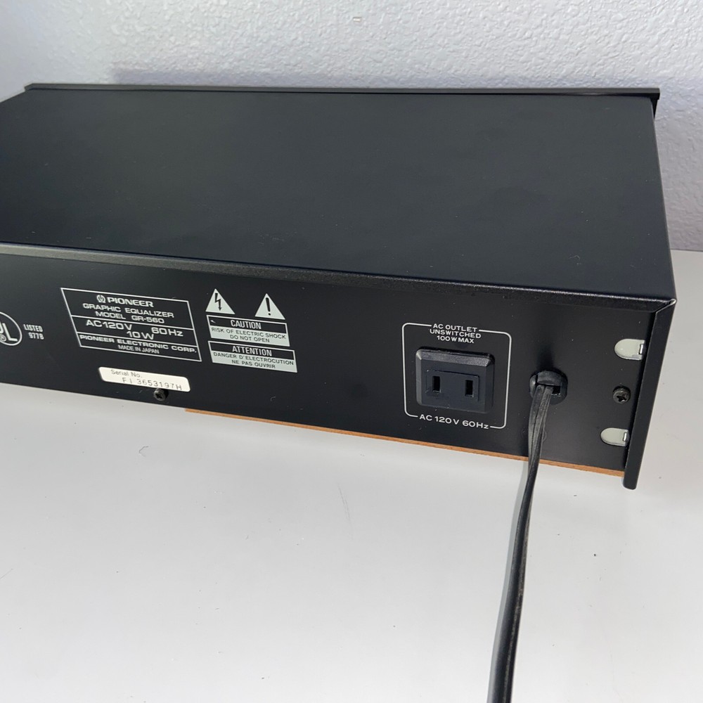 Pioneer 7 Band Equalizer Model GR-560