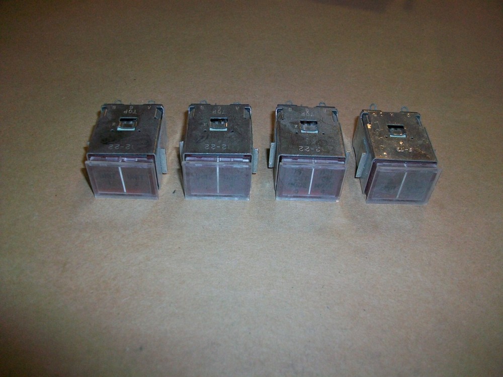 4pc Master Specialites Indicator Lamp 12-22 NEW