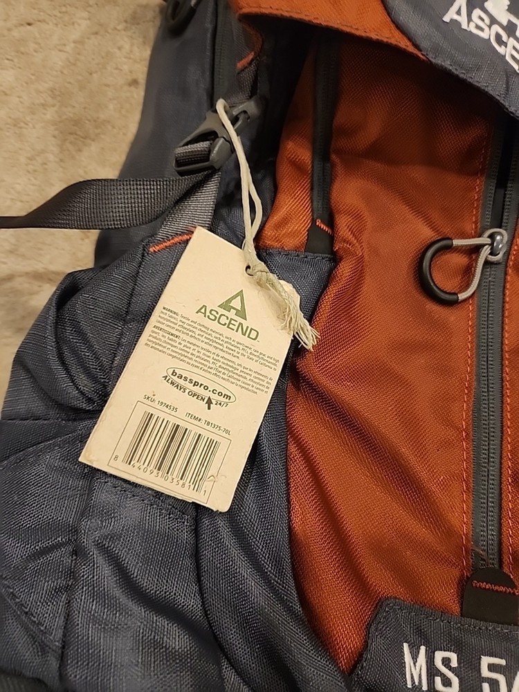 NEW Ascend MS5400 Hiking Backpack