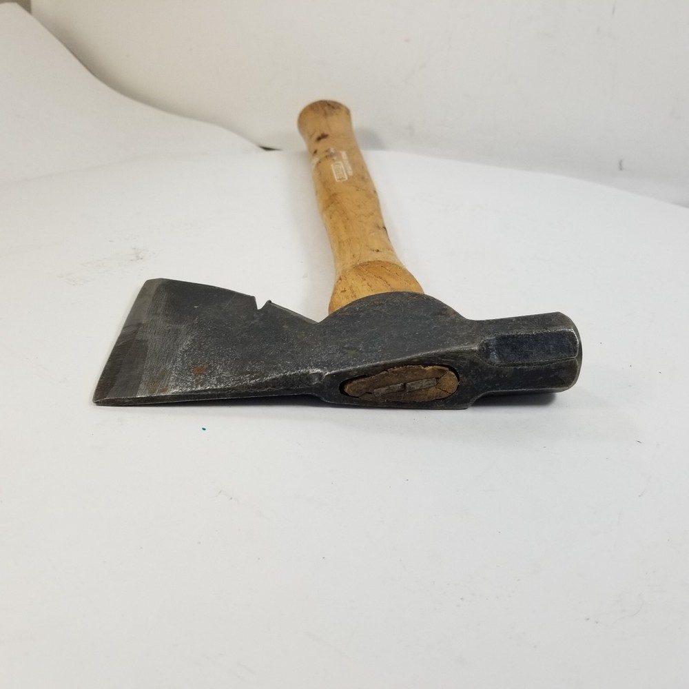 Vintage True Temper Carpenters Hatchet Nail Puller