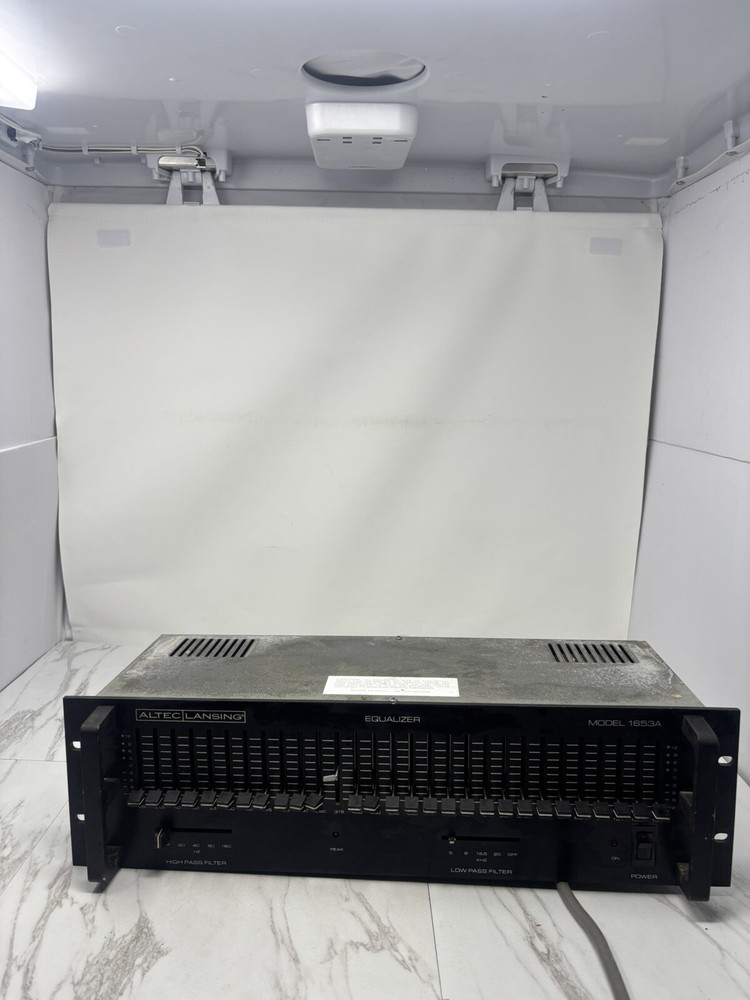 Altec Lansing 1653A, 29 Band Graphic Equalizer, High & Low Pass Eq Powers On