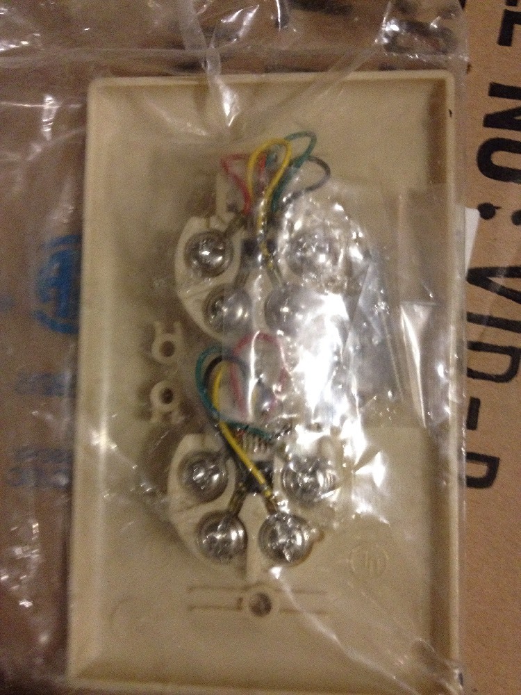 Modular Phone Jack communication circuit accessory 68 / 2A LR-69215