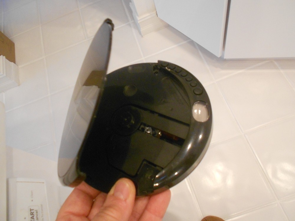 deluxe products portable cd player #dp-pcd001 not working