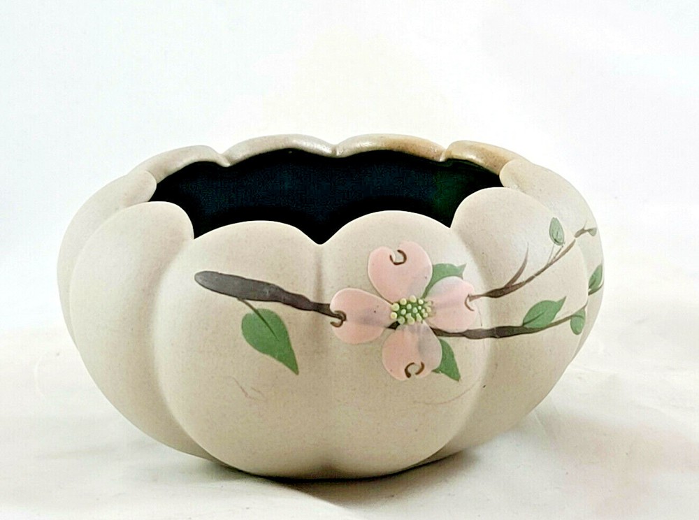 Abito Virginia Hand Painted Mint Green Planter/Vase E.H.H.