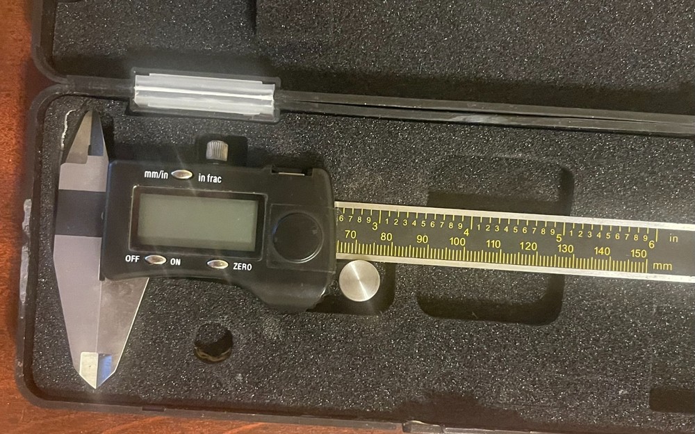 Darson 111-411 Digital Caliper with Box - 0-150mm