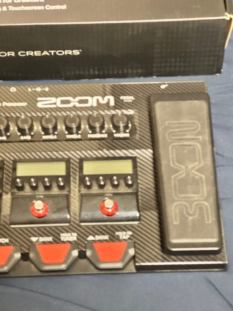 ZOOM G11 Guitar Multi-Effects Pedals Processor