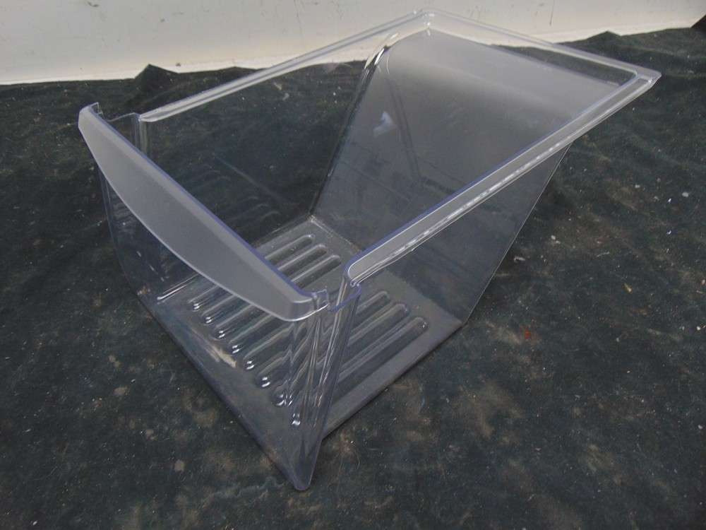 Frigidaire Refrigerator FFHT1831QQ1 Crisper Drawer 240337103