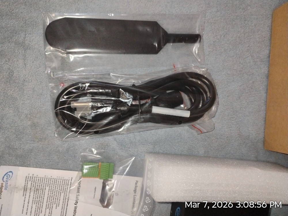 Granite EdgeBoot 15A Ai-Powered PDU/Dock OBN