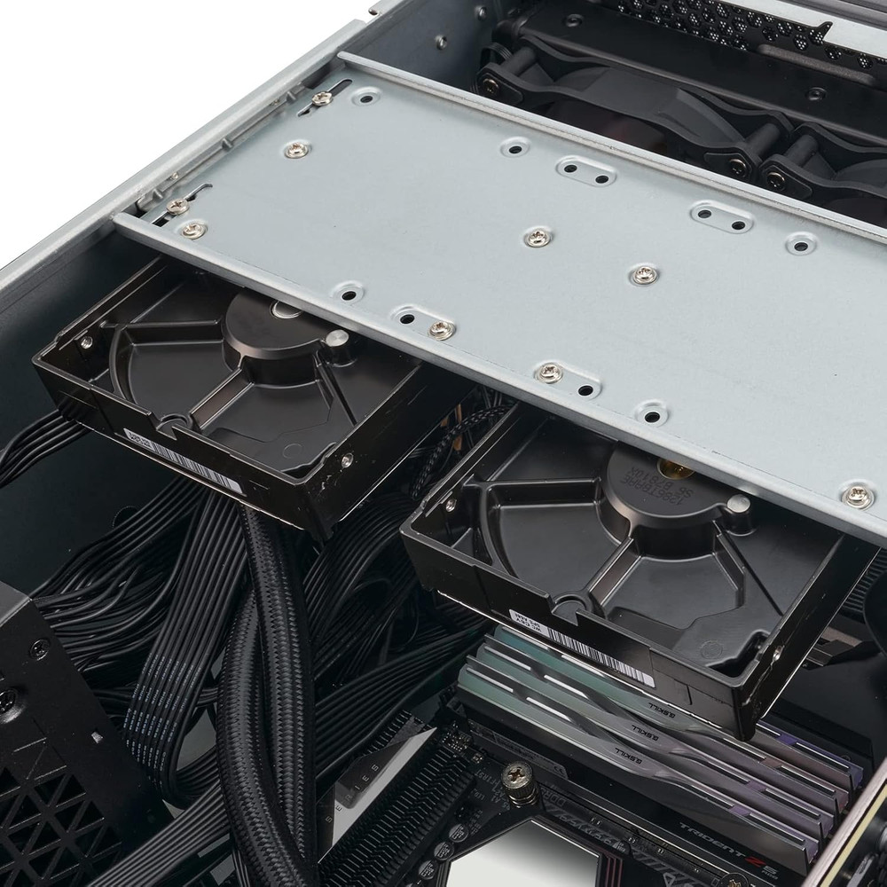 RM44 4U Rackmount Server Chassis with Enhanced Liquid Cooling Capability (Up to