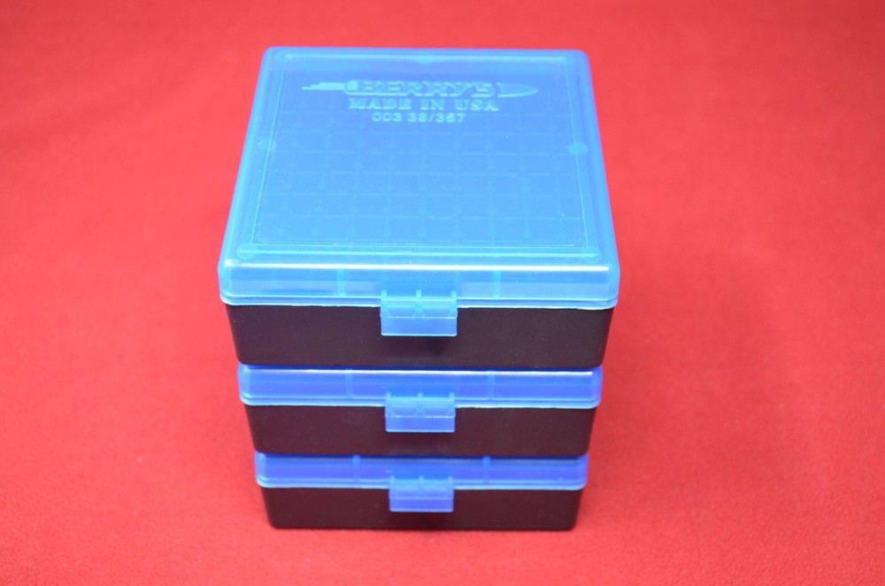 3 x BERRY'S PLASTIC AMMO BOX, BLUE/BLACK 100 Round 357/38 -