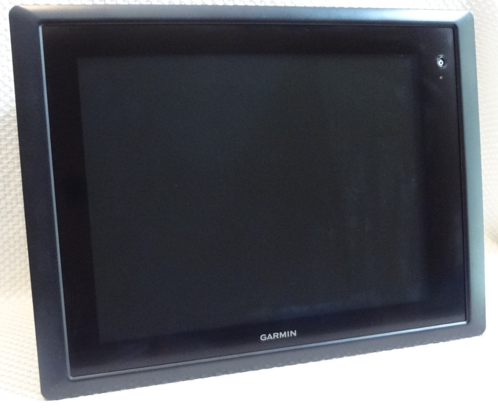 GARMIN VOLVO PENTA GLASS GPSMAP 8212 GPS CHARTPLOTTER FISHFINDER DISPLAY UNIT