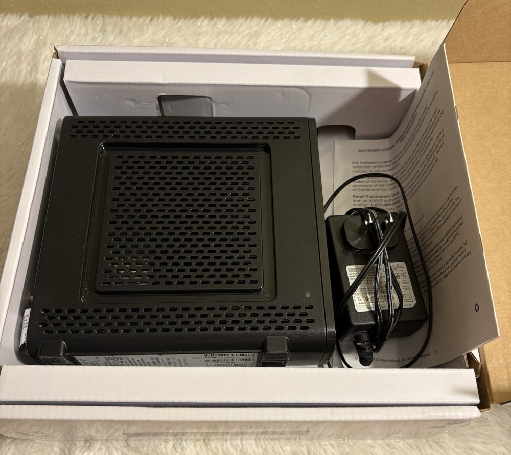 ARRIS SURFboard 3.0 Cable Modem & Wi-Fi Router combo.