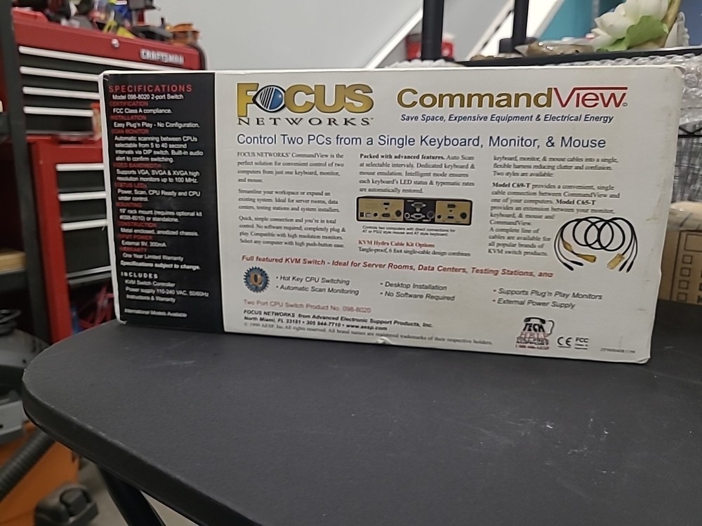Focus Networks CommandView 2 Port KVM Switch FO-098-8020 w Box