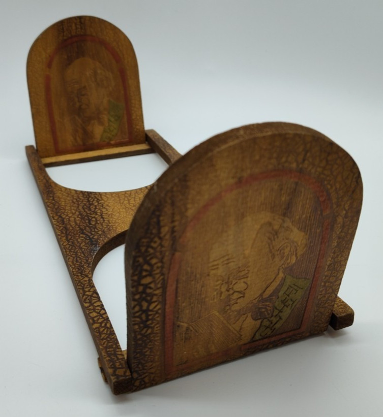 Vintage Antique Pyrography Wood Folding Bookends Old Man Reading Double-Sided