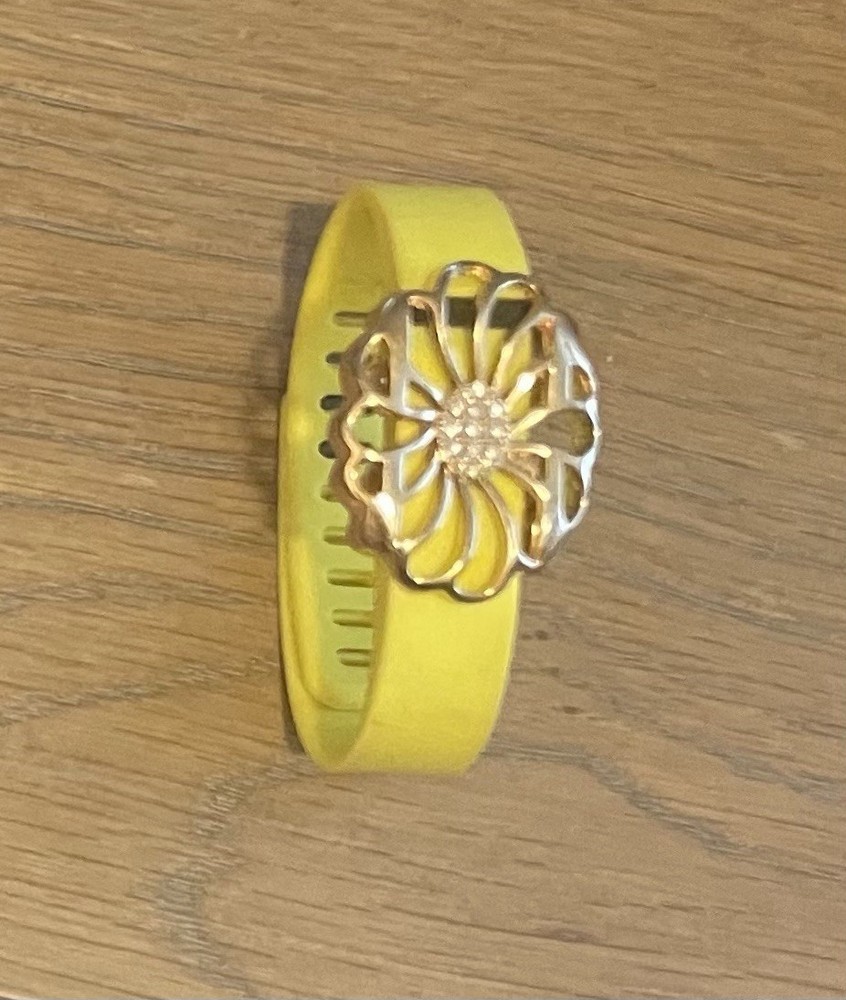 Fitbit Flex And Fitbit Flex 2  Gold Color  Band Enhancer