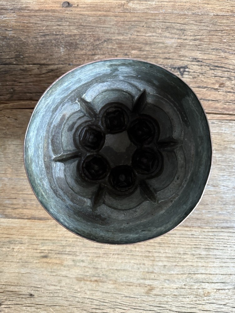 HARRODS Stamped Copper Mold