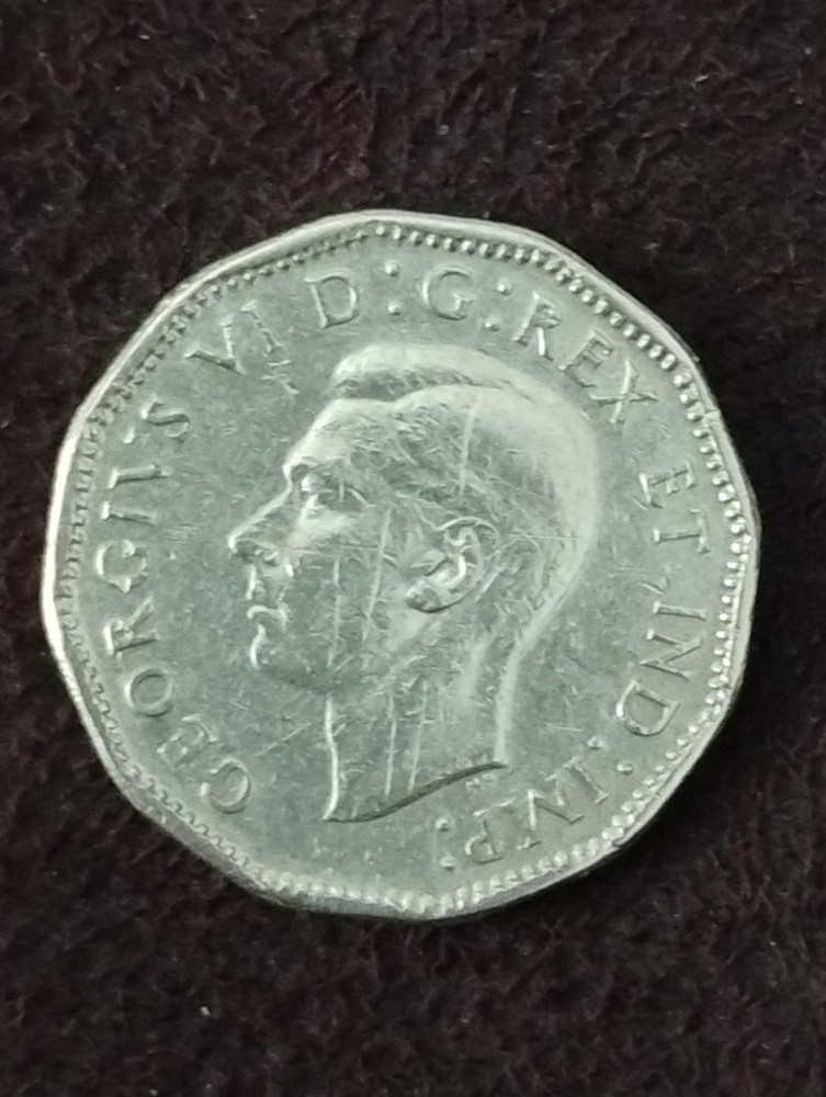 1947 Dot. Rare Canadian 5 cent nickel