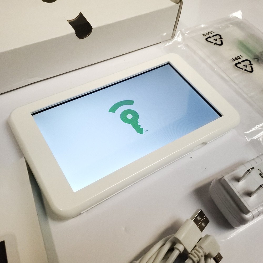 Frontpoint Touchscreen Panel (Model FPTS) New In Box