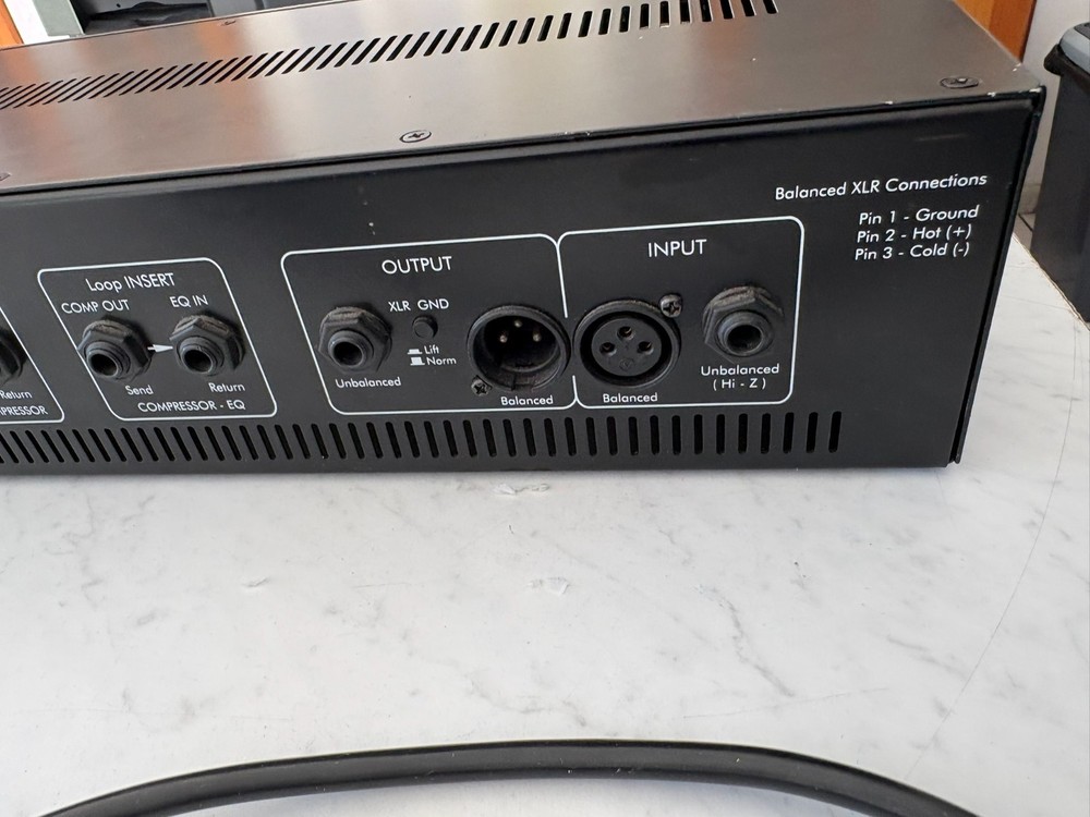 ART Pro Channel DJ Mixer Table