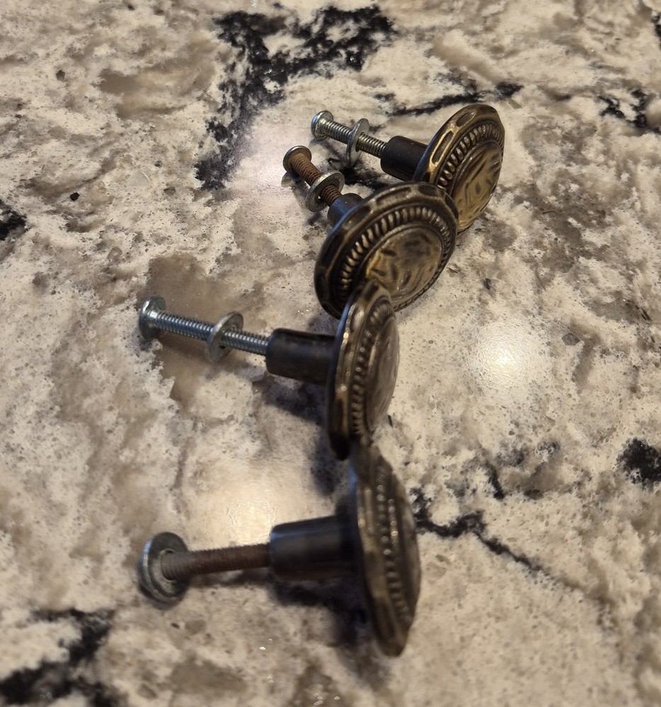 Vintage Brass Round Cabinet Knobs Pulls Handle 1 5/16" ornamented 4 pieces