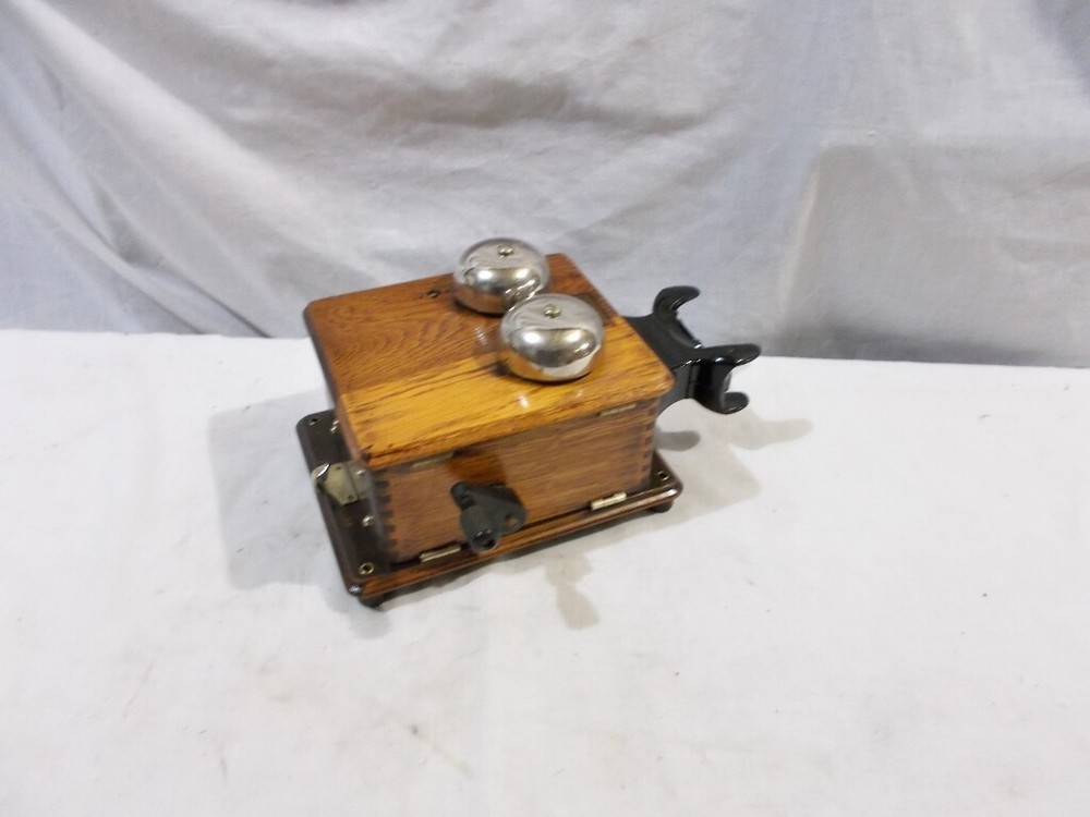 Old Oak Crank Wall Phone with Generator and Bakelite Cradle
