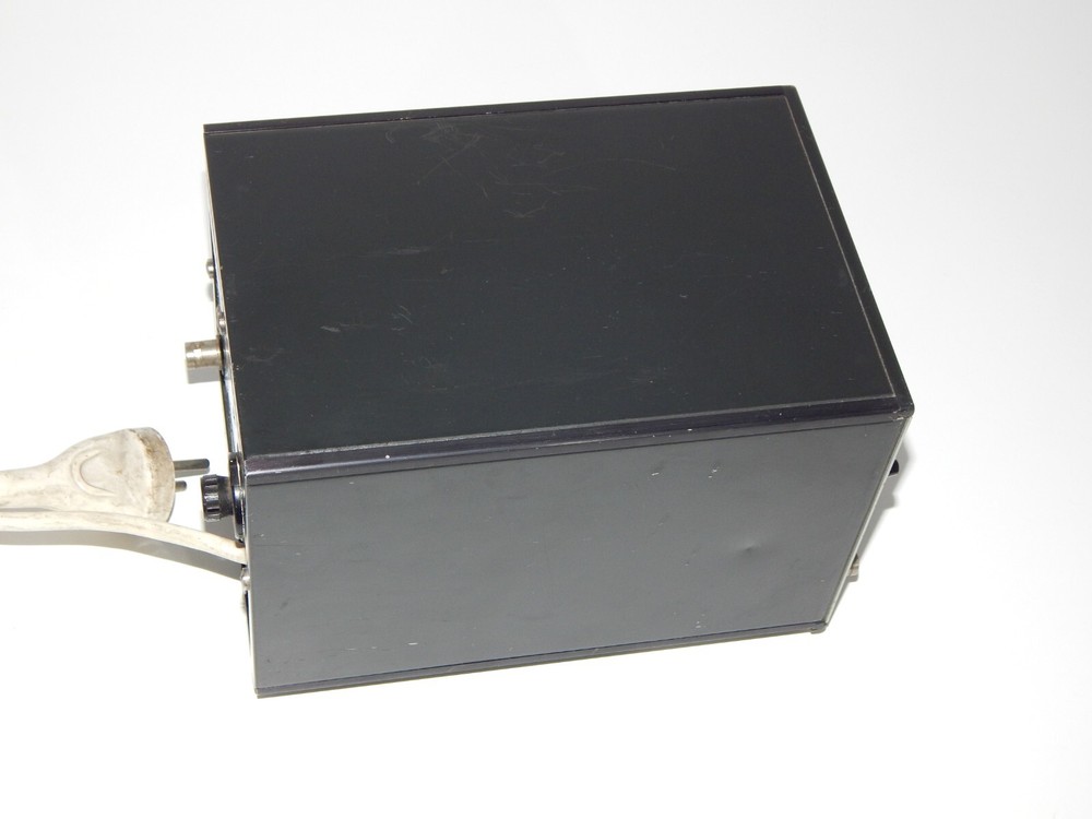 Bruel & Kjaer 2425 Electronic Voltmeter 0.5 Hz - 0.5 MHz