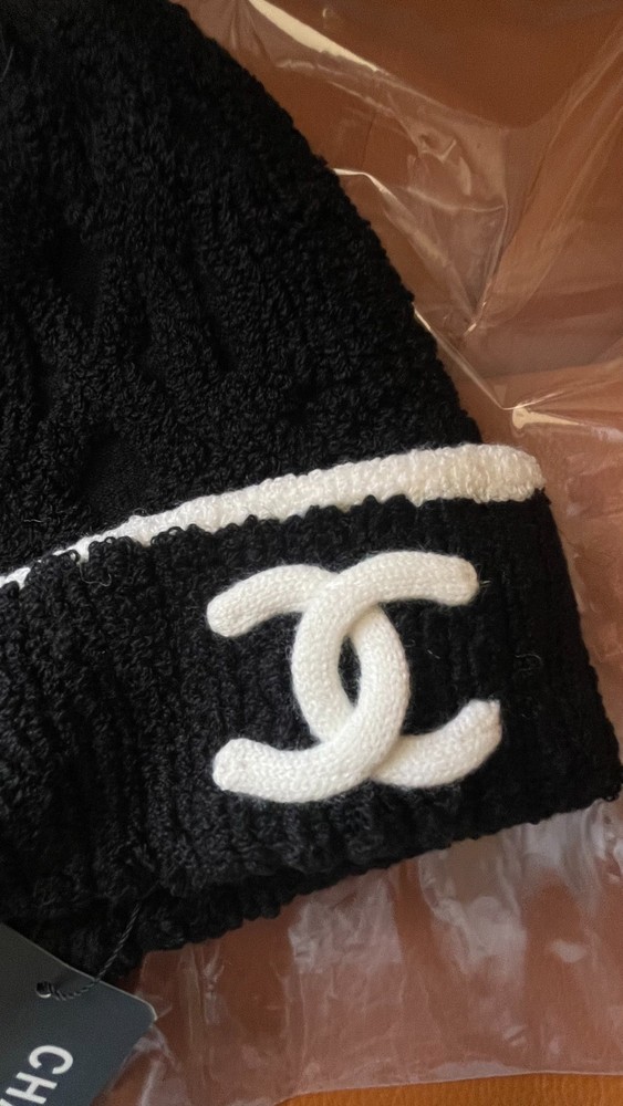 C.HANEL Black Knit Beanie Logo Accent One Size Designer