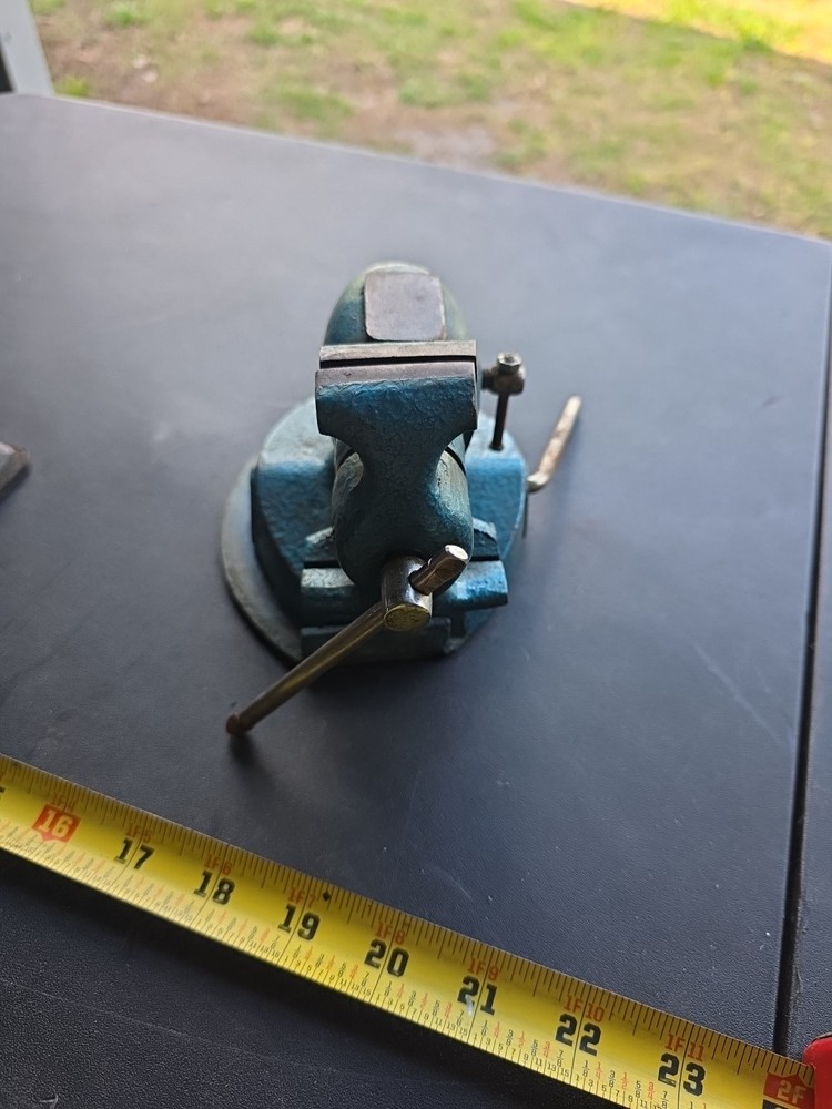 2 Vintage Table Top Vises