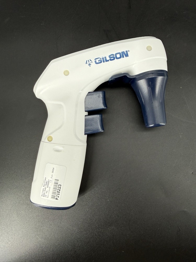 Gilson Macroman Serological Pipette Controller w/ Charger Box & Accessories ￼