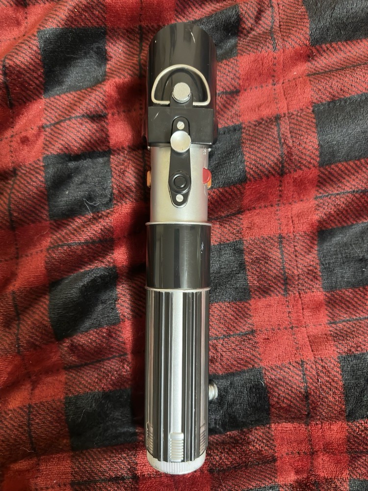Star Wars Darth Vader Light Saber Retractable Red Light Up
