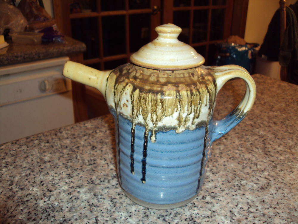 Stunning Pottery Hand Crafted Teapot Signed Mint   ID:38964