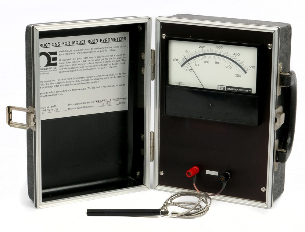 Omega Engineering Pyrometer 8020 Single Unit In Original Case Antique