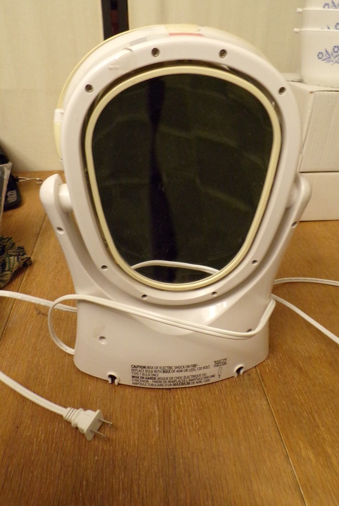 EGO System Lighted Magnifying Makeup Mirror Model LM-05 White w/Yellow front