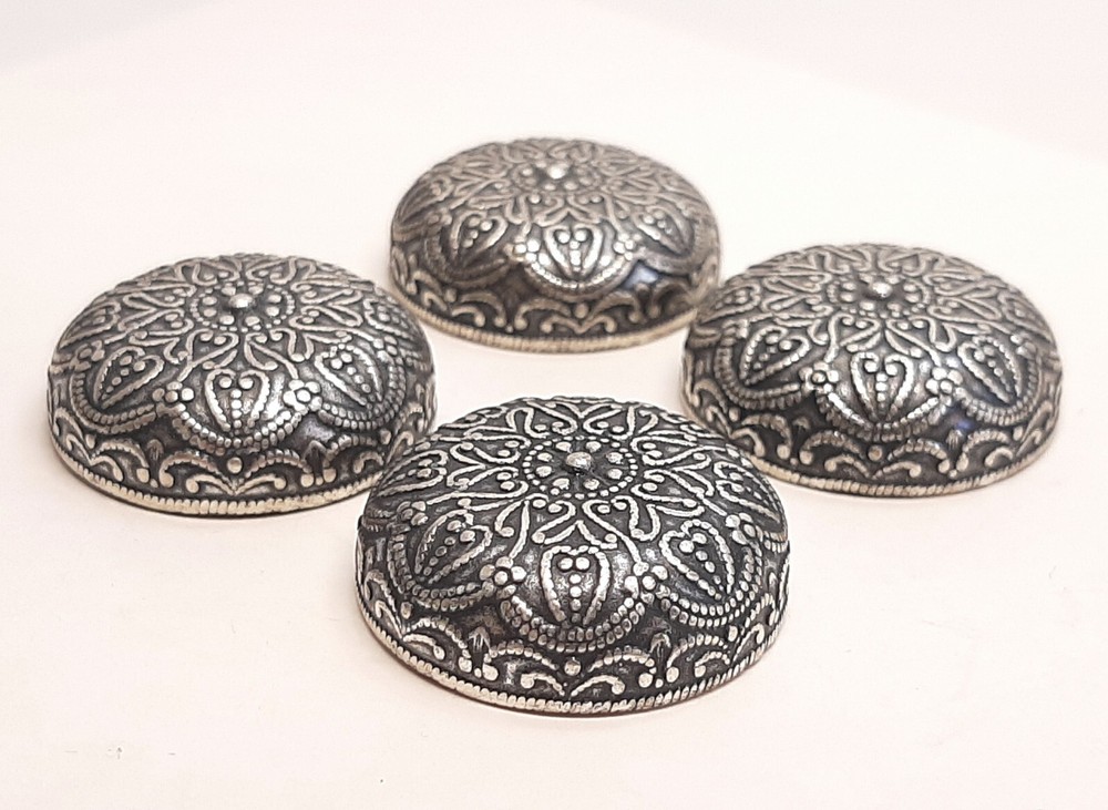 4 EMBOSSED STAMPED SILVER PLATED BRASS ROUND CABOCHONS COMPONENT EMBELLISHMENT