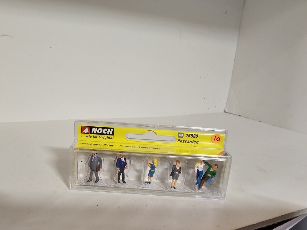 Noch Pedestrians 15520 H0 Scale