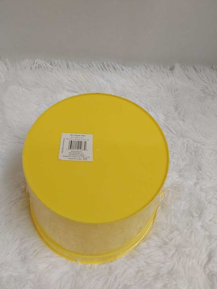 Yellow Plastic Easter Bucket W/Handle & Green Easter Grass BNWT!