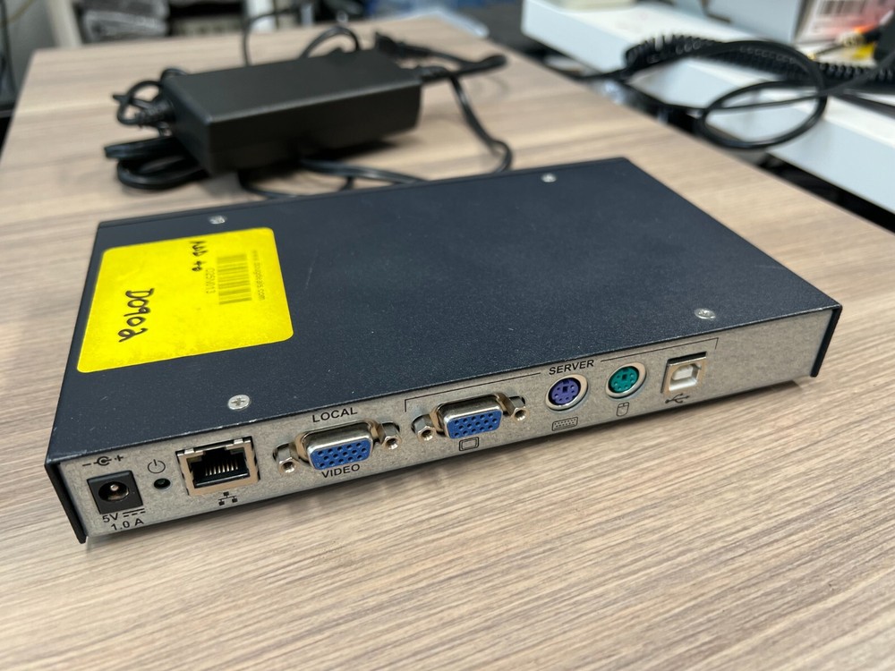 Avocent KVM switchview svip1020 with power supply