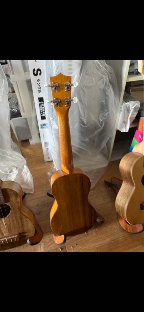 Famous Ukulele Soprano FS-1G