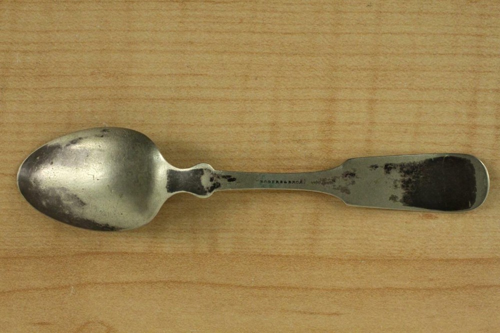 Antique Rogers Bros 1874 Silver Plate Plain Pattern Teaspoon Monogrammed ME