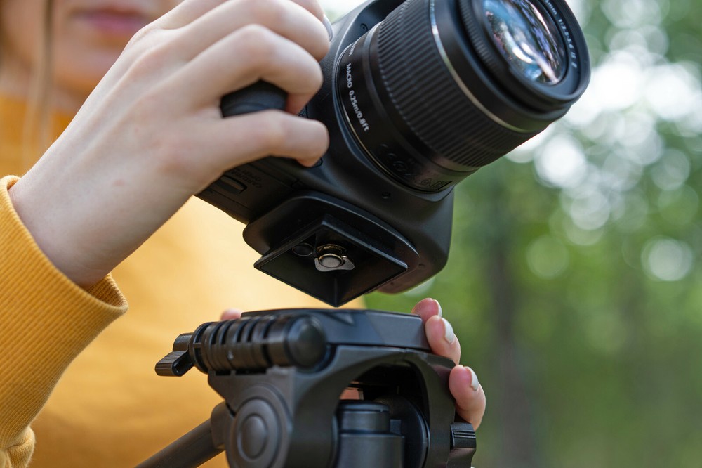 Quick Release Plate QR Plate Replacement QB-4W for AmazonBasics 60-Inch tripod