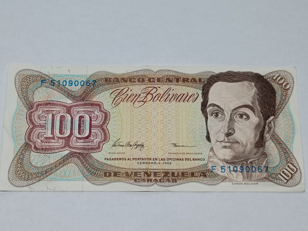 lot of assorted foreign bills.