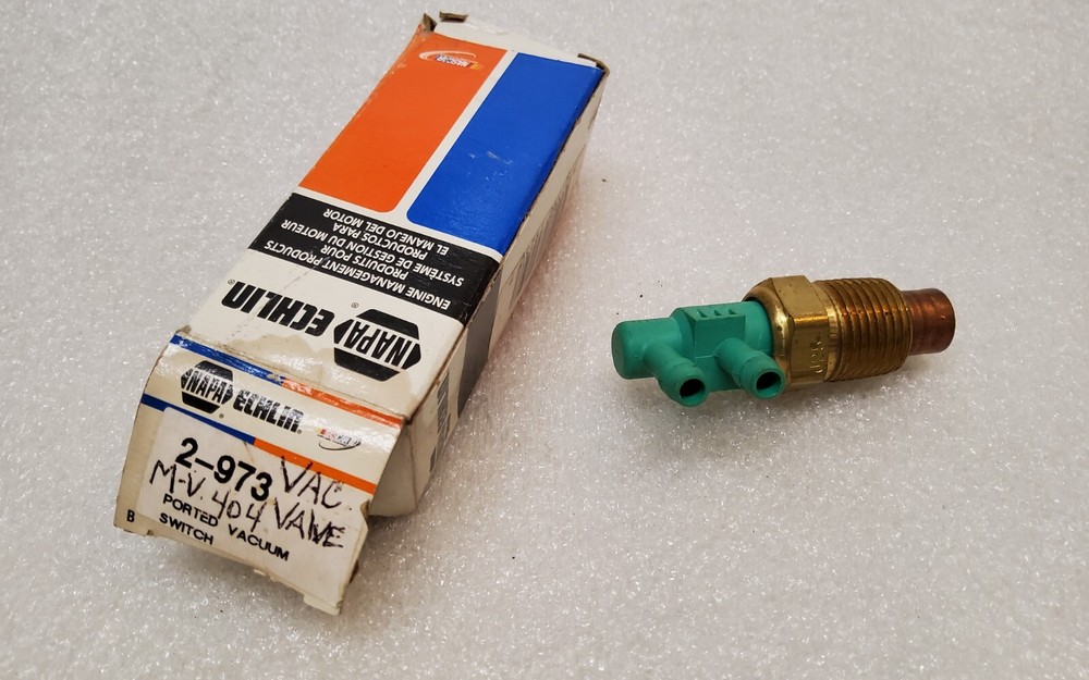 NOS Ported Vacuum Switch Napa 2-973, SMP PVS24