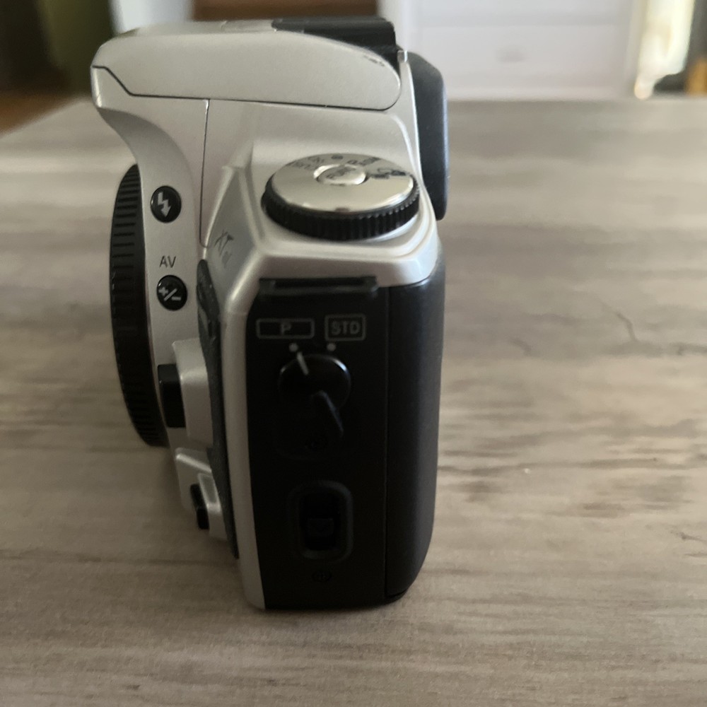 Minolta XT si XTsi - Camera Silver Good Working