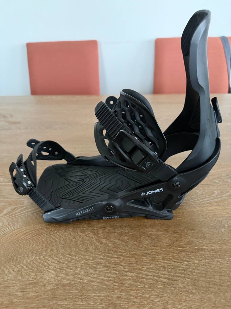 Jones Meteorite snowboard Bindings- Large - Black