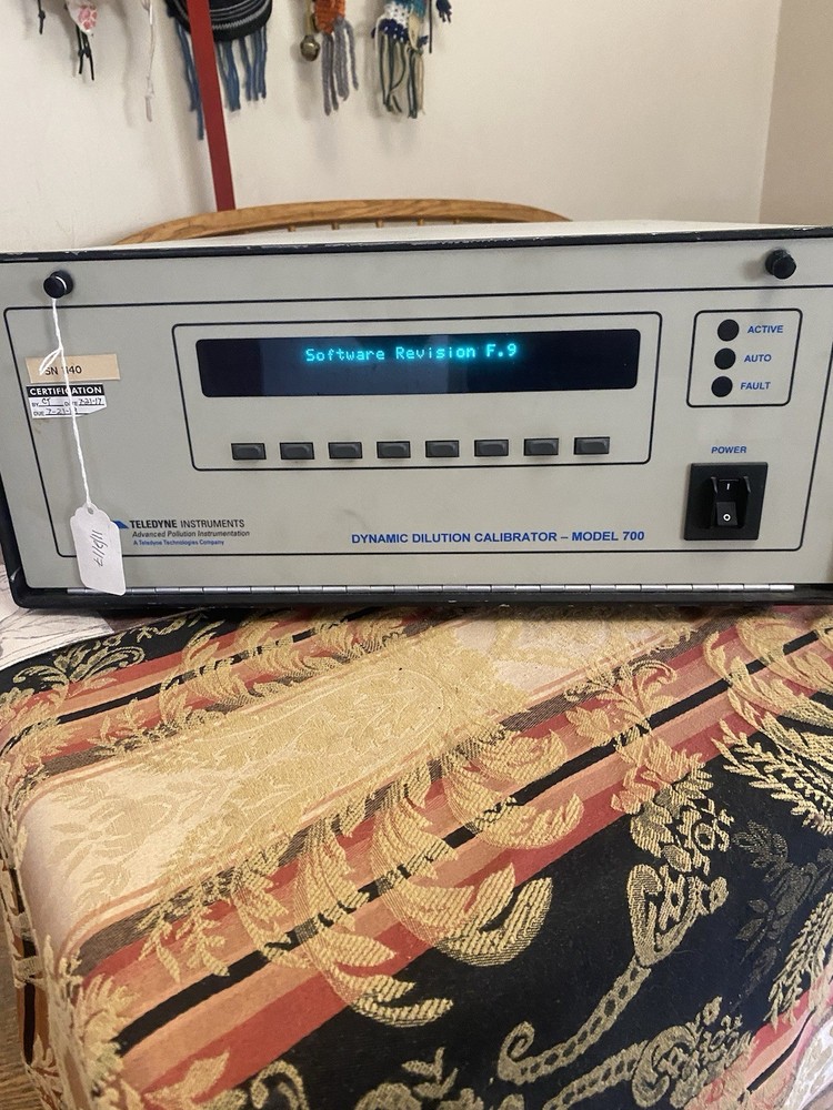 Teledyne Instrument API Dynamic Dilution Calibrator Model 700 Powers On See Desc