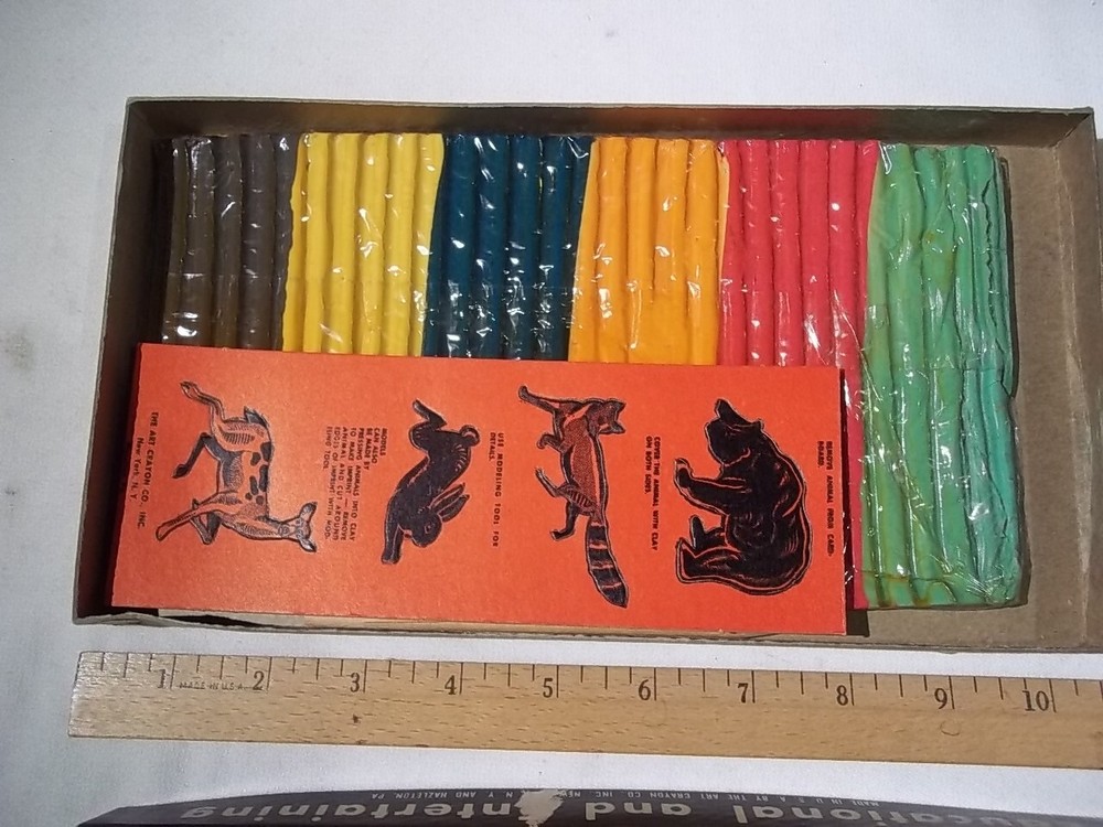 ROBIN HOOD MODELING CLAY ASSORTED COLOR NEVER USED