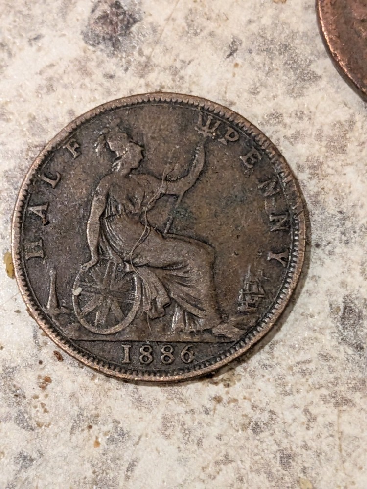 GREAT BRITAIN 1886 HALF-PENNY KM754