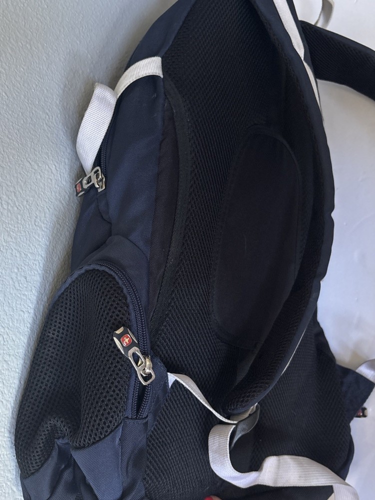 SwissGear Commute Deluxe Laptop Backpack
