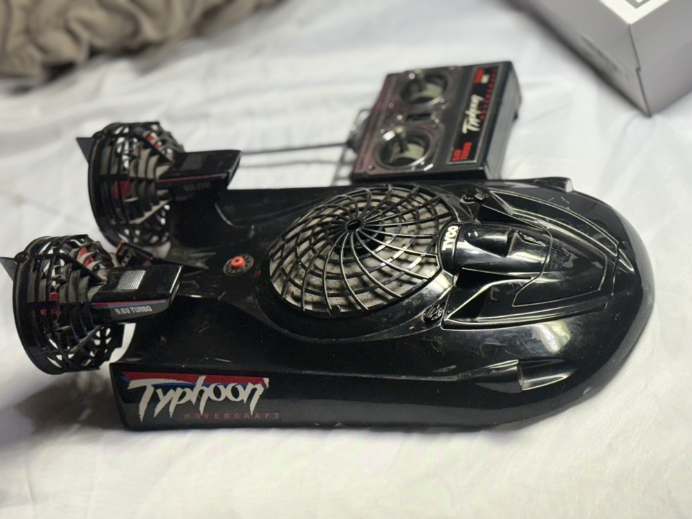 9.6v Turbo Typhoon Hovercraft